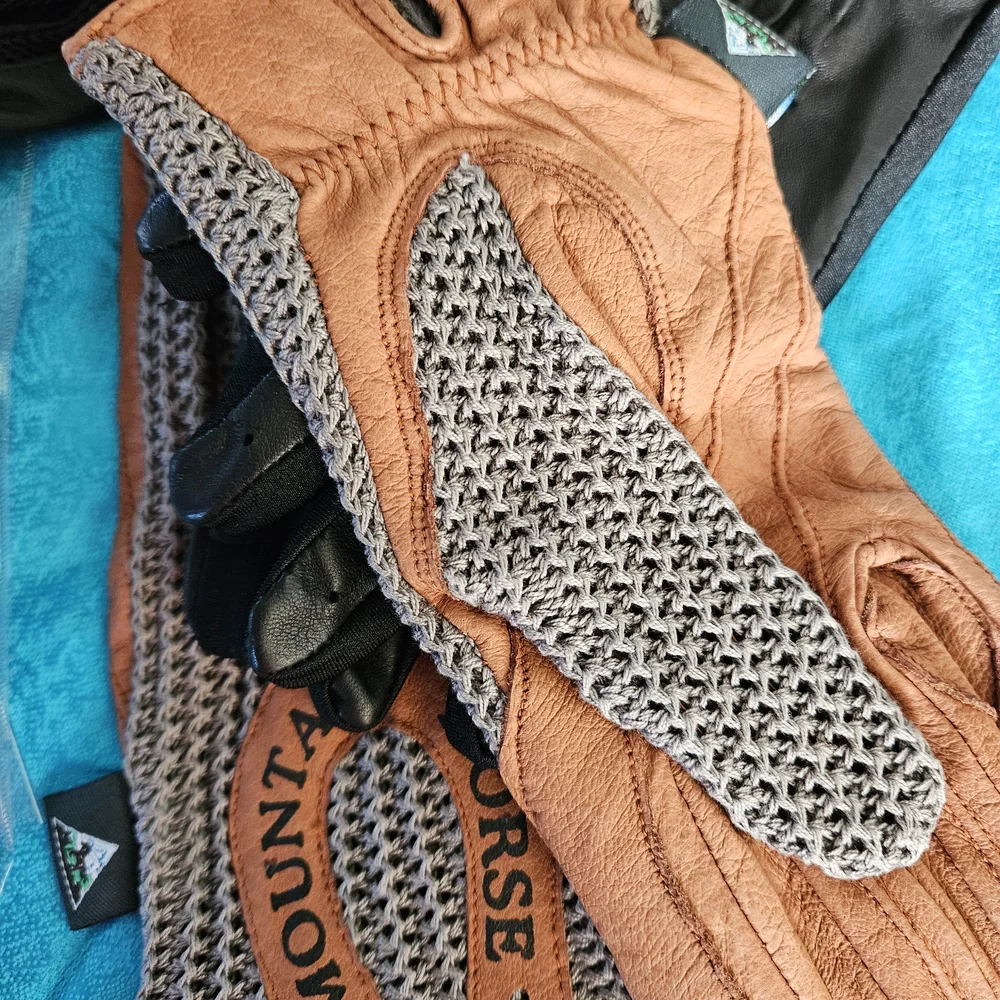 Mountain Horse Brown Knit & Black Leather Riding, Driving, Sport Glove Set - Picture 3 of 9